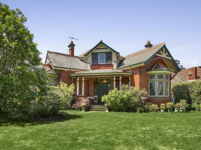 7 Bedroom House Kew VIC 101612005