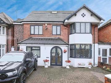 7 bedroom house in Birmingham