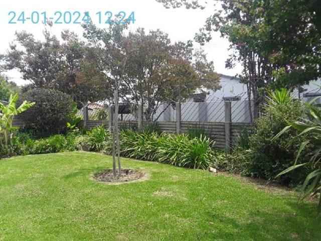 7 Bedroom House in Delmas