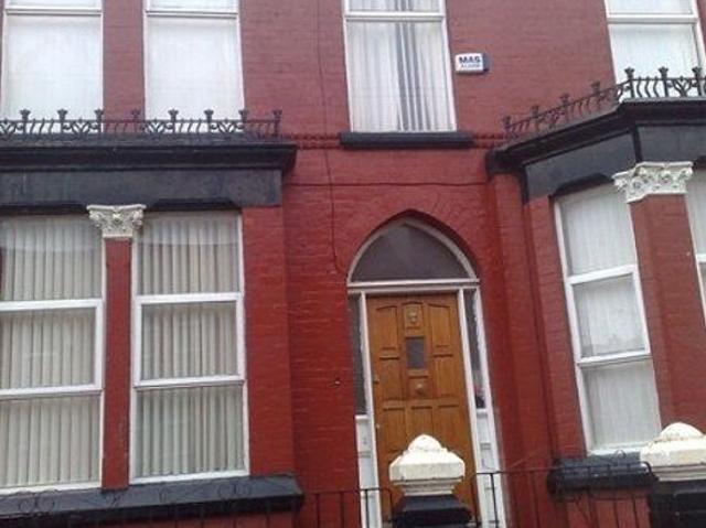 7 bedroom house in Liverpool