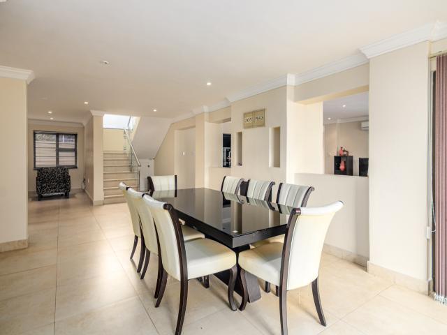 7 Bedroom House in Sunset Beach