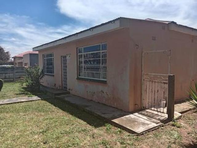 7 bedroom house on the market in geduld