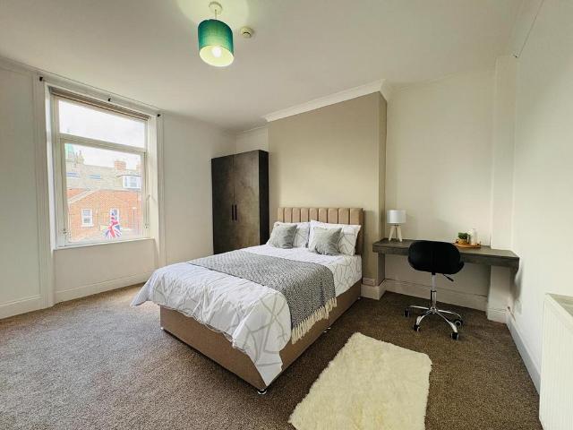 7 bedroom house of multiple occupation to rent