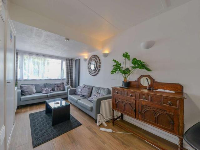 7 bedroom house of multiple occupation to rent