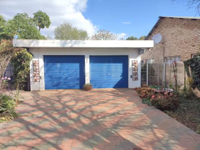 7 Bedroom House Lichtenburg Lichtenburg 105846481