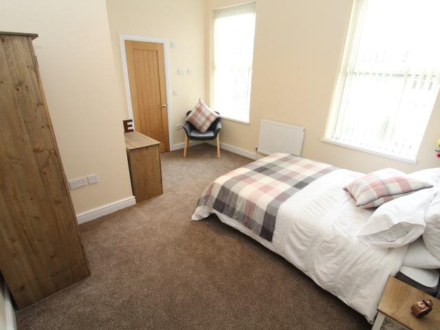 7 bedroom house share