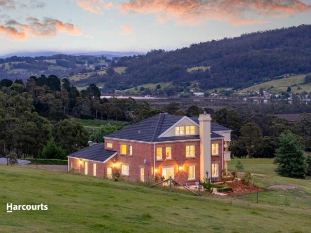7 Bedroom House Woodstock TAS 106030343
