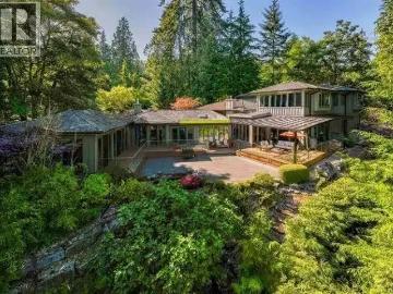 7 Bedroom House West Vancouver BC 103487751