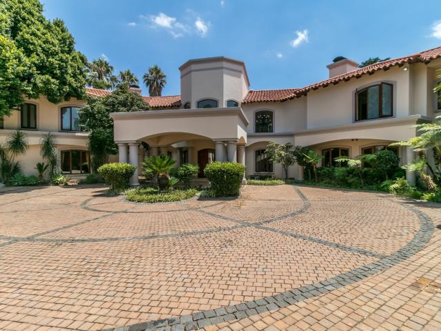 7 Bedroom House To Let in Hyde Park