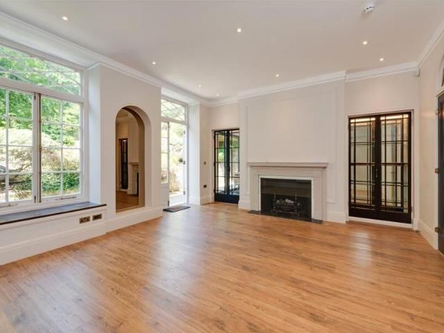 7 Bedroom House To Let