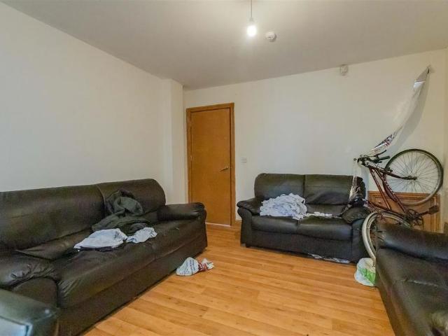 7 bedroom house to rent