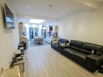7 bedroom house to rent