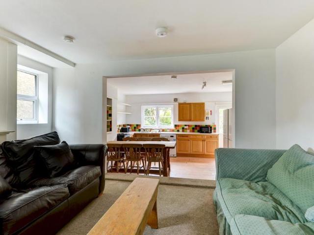 7 bedroom house to rent
