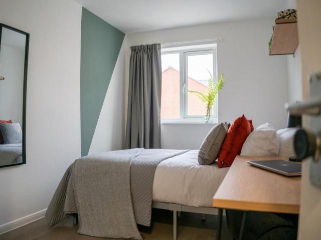 7 bedroom house to rent