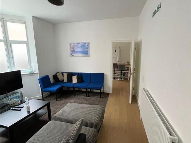 7 bedroom house to rent
