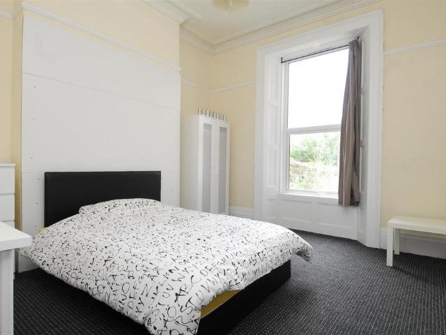 7 bedroom house to rent