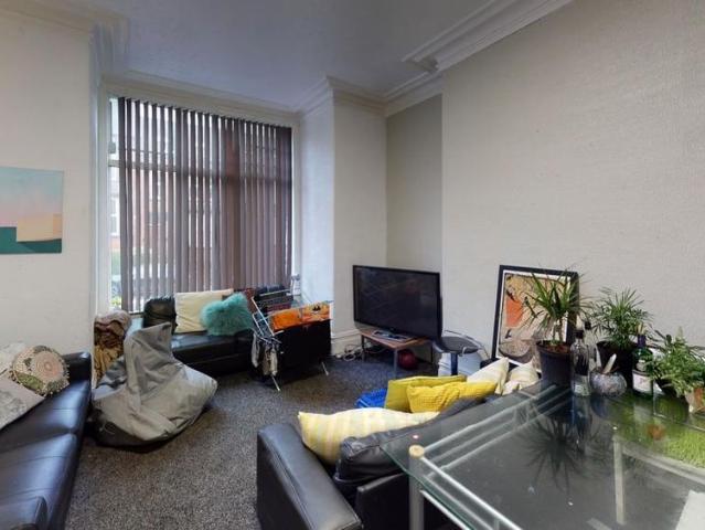 7 bedroom house to rent