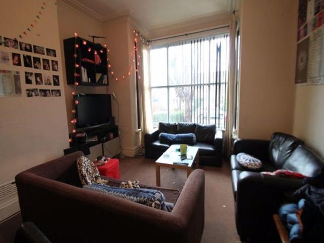 7 bedroom house to rent
