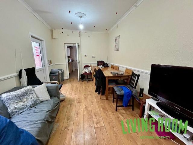7 bedroom house to rent