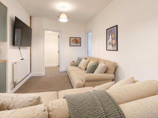 7 bedroom house to rent