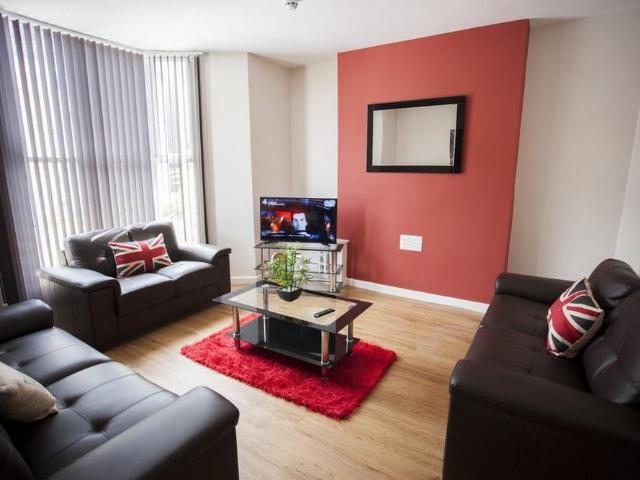 7 bedroom house to rent