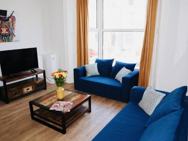 7 bedroom house to rent