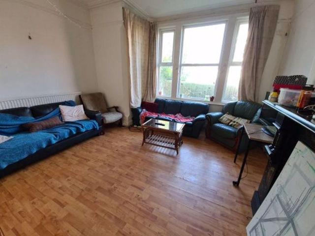 7 bedroom house to rent