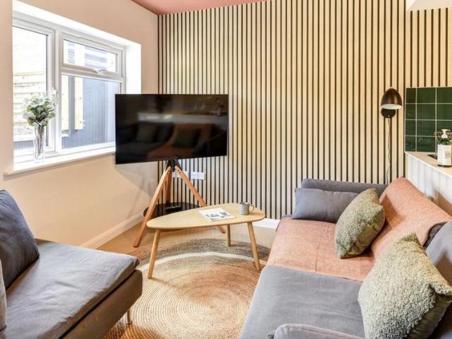7 bedroom house to rent
