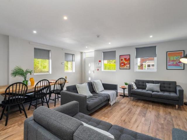 7 bedroom house to rent
