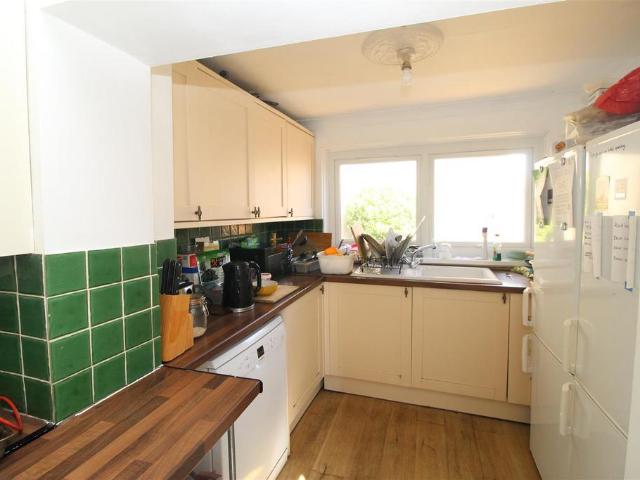 7 bedroom house to rent