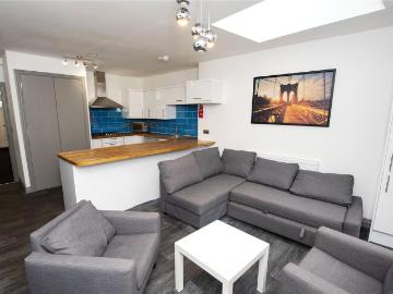 7 bedroom house to rent
