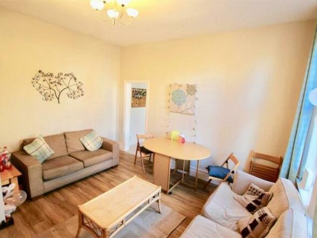 7 bedroom house to rent