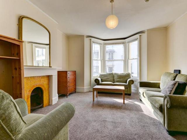 7 bedroom house to rent
