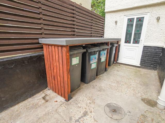 To Rent Sea Road, Boscombe, Bournemouth, BH5 £2,450 pcm Tenancy Info