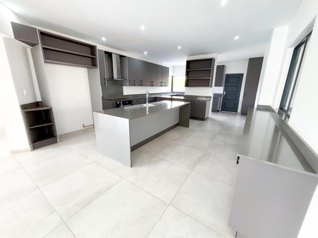 7 Bedroom House To Rent in Glenvista