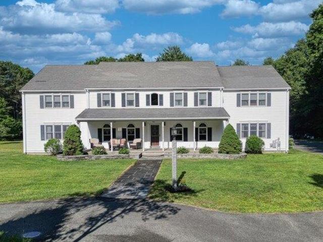 7 bedroom, Hanover MA 02339 105557490