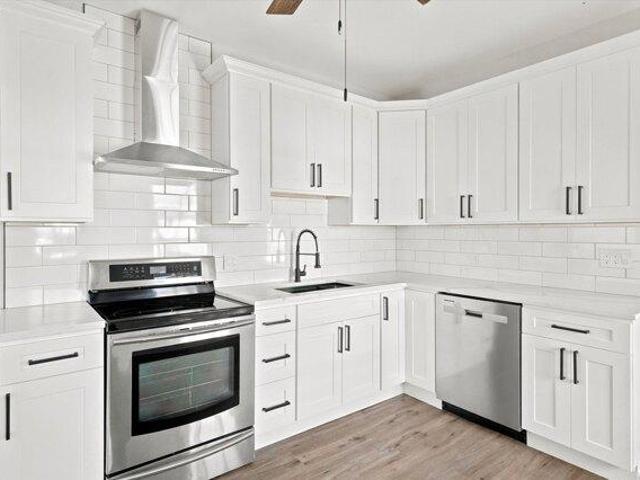 7 bedroom, Lowell MA 01850 105532435