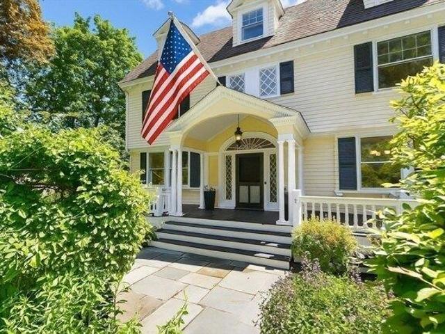 7 bedroom, Lexington MA 02421 105352557