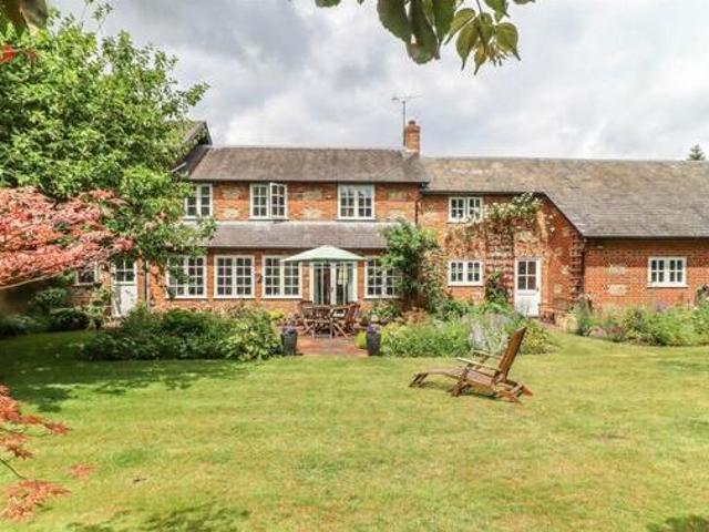 7 Bedroom Link Detached House For Sale In Andover, Hampshire