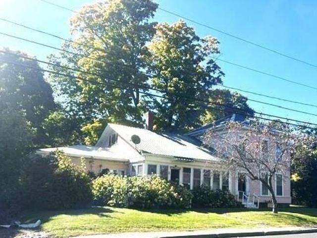 7 bedroom, Monson ME 04464 105790514