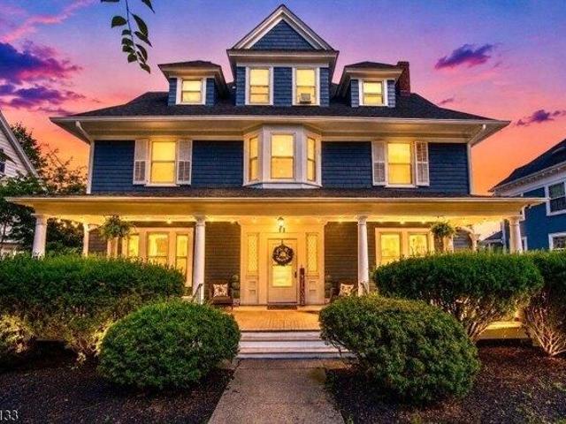 7 bedroom, Montclair NJ 07042 105551093