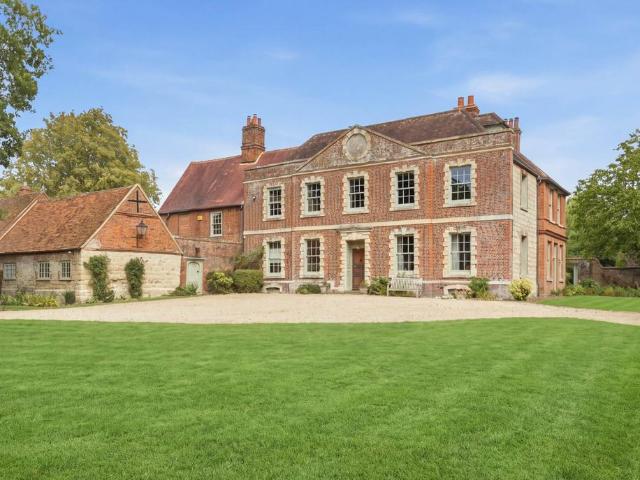 7 bedroom manor house for sale