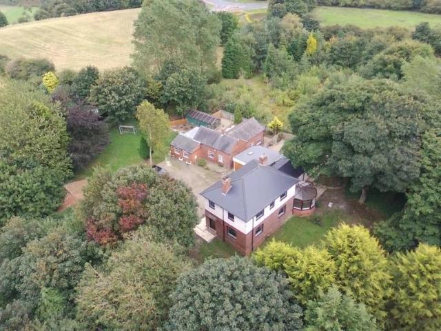 7 bedroom manor house to rent