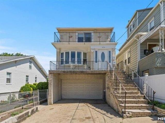 7 bedroom, North Bergen NJ 07047 105649863