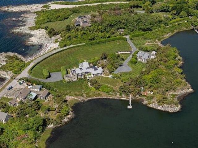 7 bedroom, Newport RI 02840 105438924