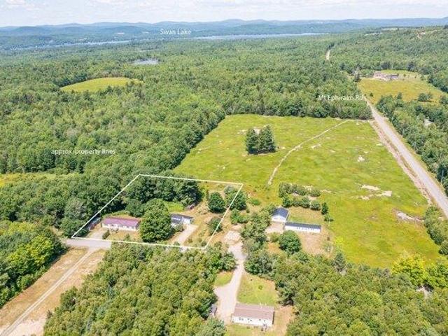 7 bedroom, Searsport ME 04974 104852369