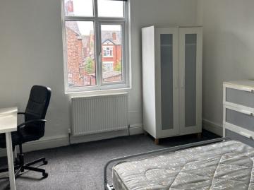 7 bedroom Semi detached house To Let