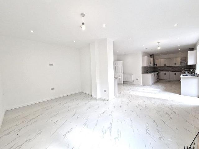 7 bedroom semi detached house to rent