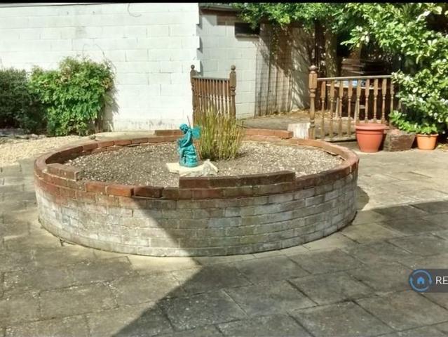 7 bedroom semi detached house to rent