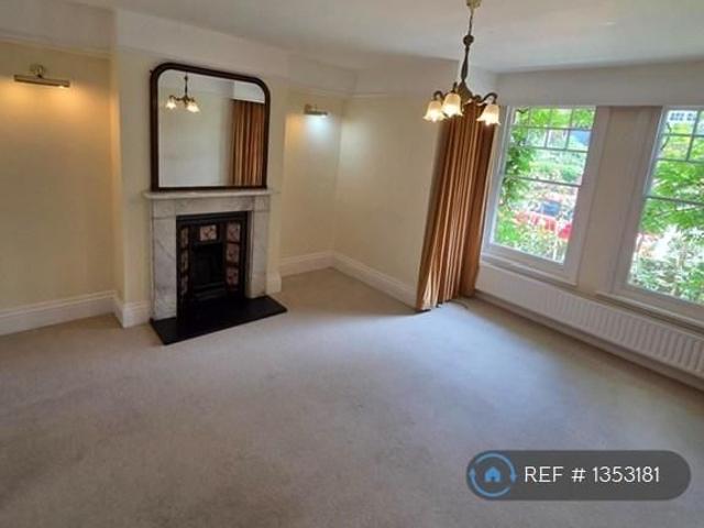 7 bedroom semi detached house to rent